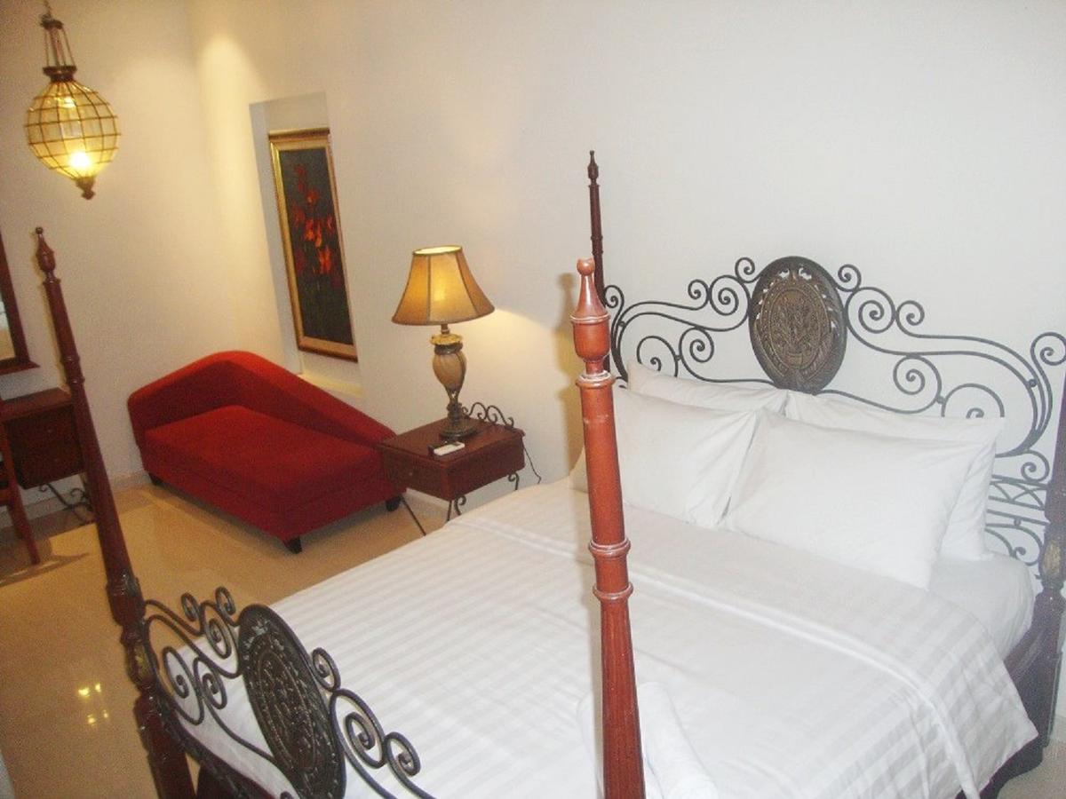 Front One Boutique Baluran Malang Hotel Kültér fotó