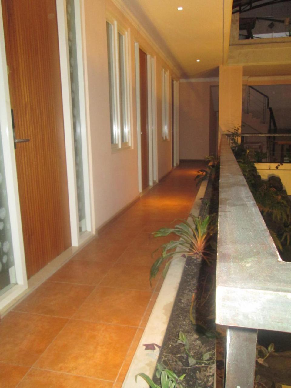 Front One Boutique Baluran Malang Hotel Kültér fotó