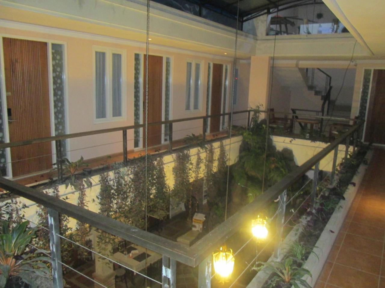 Front One Boutique Baluran Malang Hotel Kültér fotó
