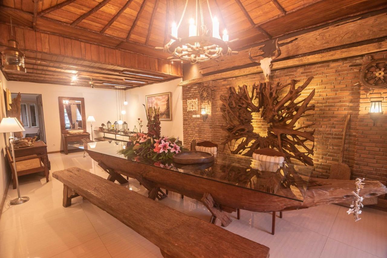 Front One Boutique Baluran Malang Hotel Kültér fotó