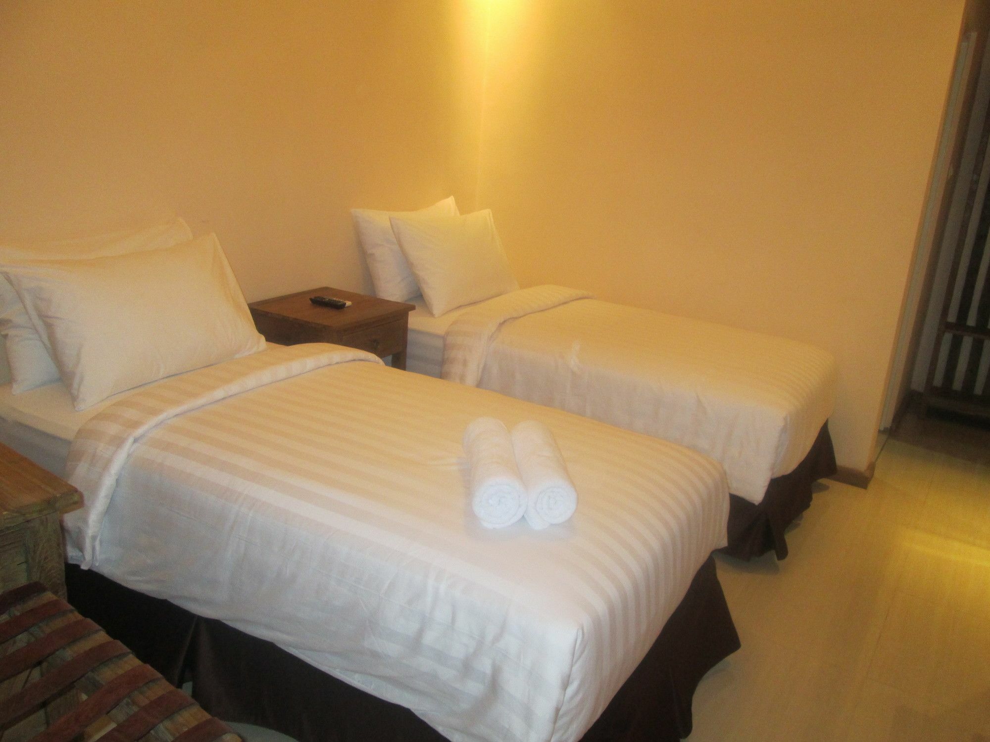 Front One Boutique Baluran Malang Hotel Kültér fotó